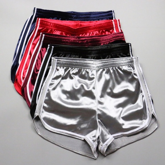 🔅High Waisted Shorts - Picture 3 of 5